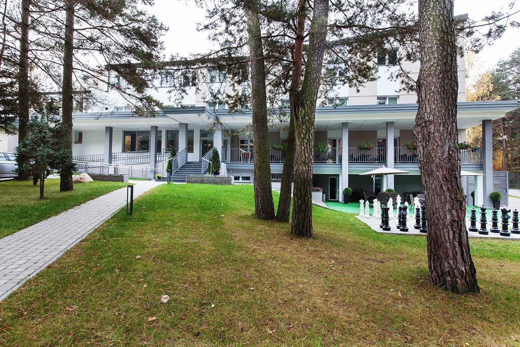 Отель Inwest Osrodek Szkoleniowo-Wypoczynkowy Смардзевице Экстерьер фото