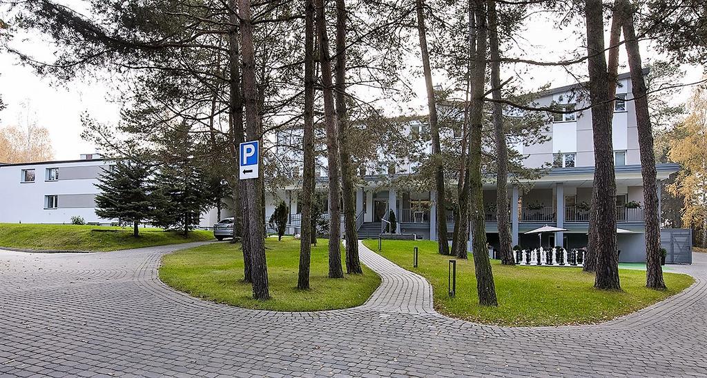 Отель Inwest Osrodek Szkoleniowo-Wypoczynkowy Смардзевице Экстерьер фото